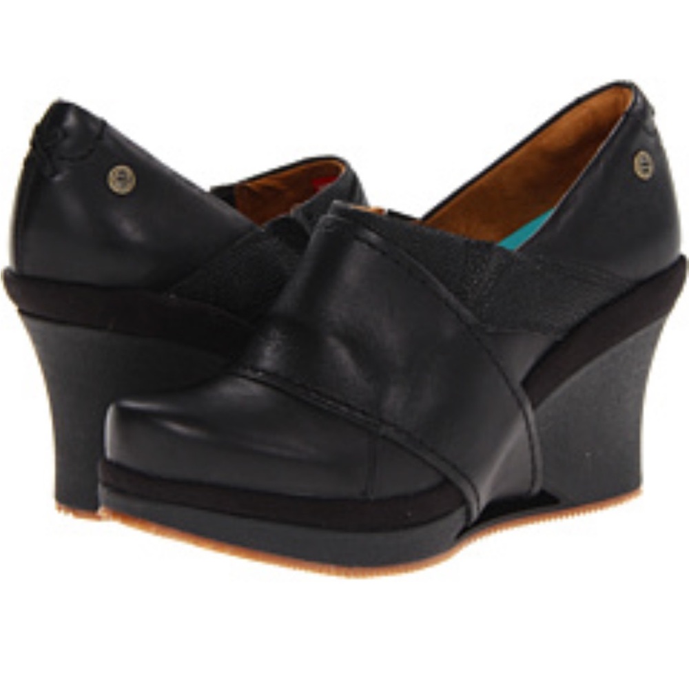 Mozo Black Wedge Shoes for Women-slip free